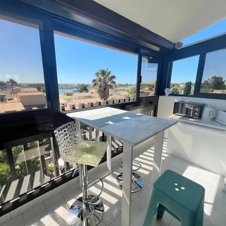 301, Port Venus Au Village Naturiste Apartment *