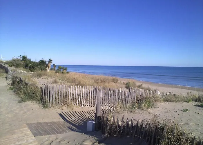 301, Port Venus Au Village Naturiste * Agde